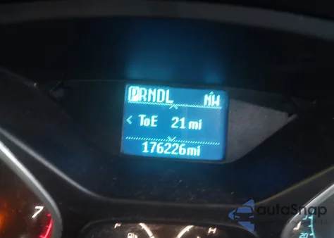 2012 Ford Focus Se z USA, uszkodzony, nr VIN 1FAHP3K2XCL107287